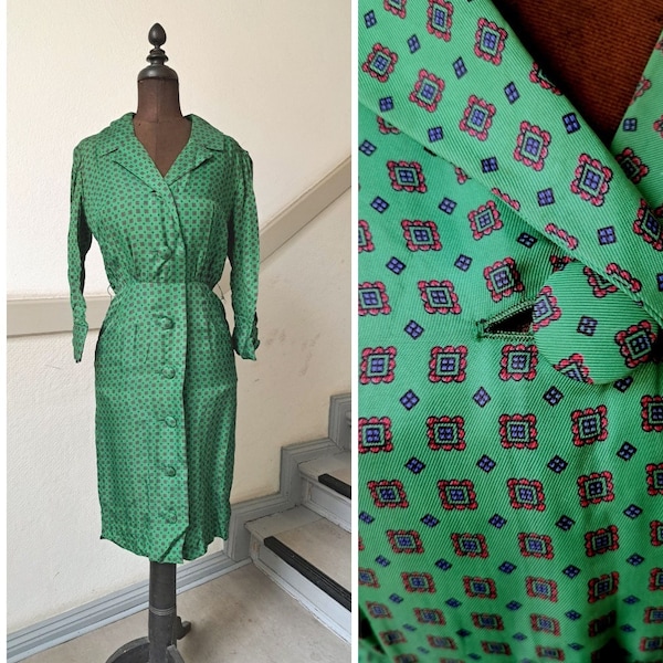 50er Jahre Vintage Kleid grün gemustert  Kragen geknöpft stoffbezogene Knöpfe 36 S
