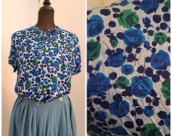 Vintage 50s blouse floral shades of blue green sleeveless high neck bow size 42 XL silk summer blouse