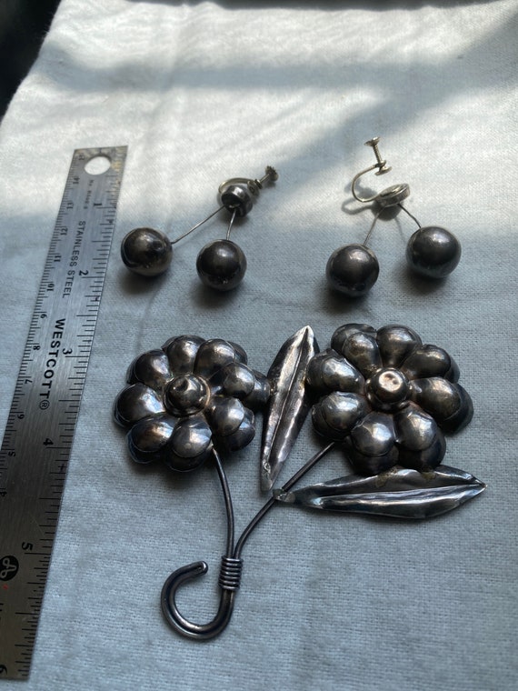 Vintage Sterling Silver Brooch and Earring Set - image 4