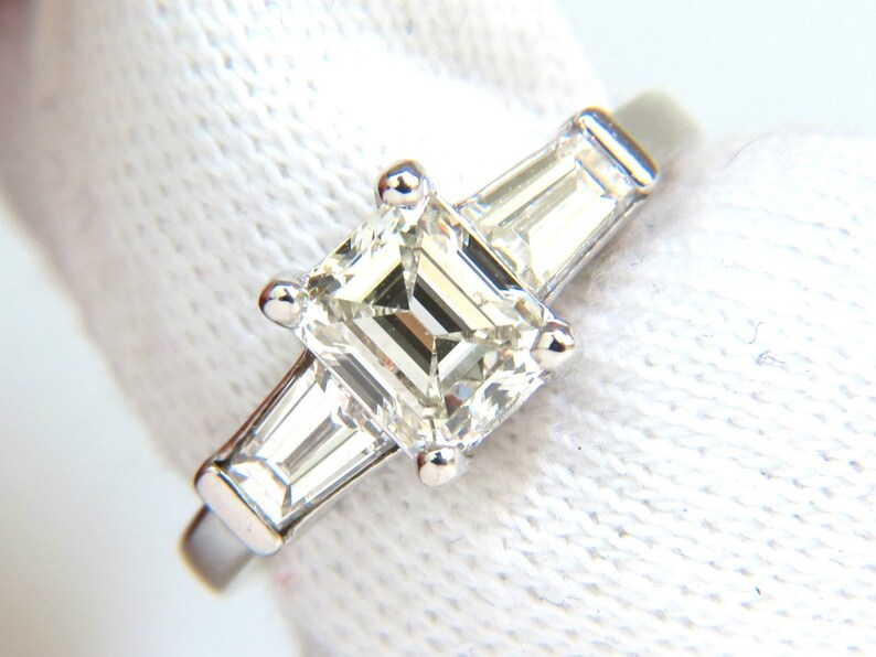 GIA 1.56CT Brilliant Emerald Cut Diamond Ring J/Vvs2 Solitaire image 4