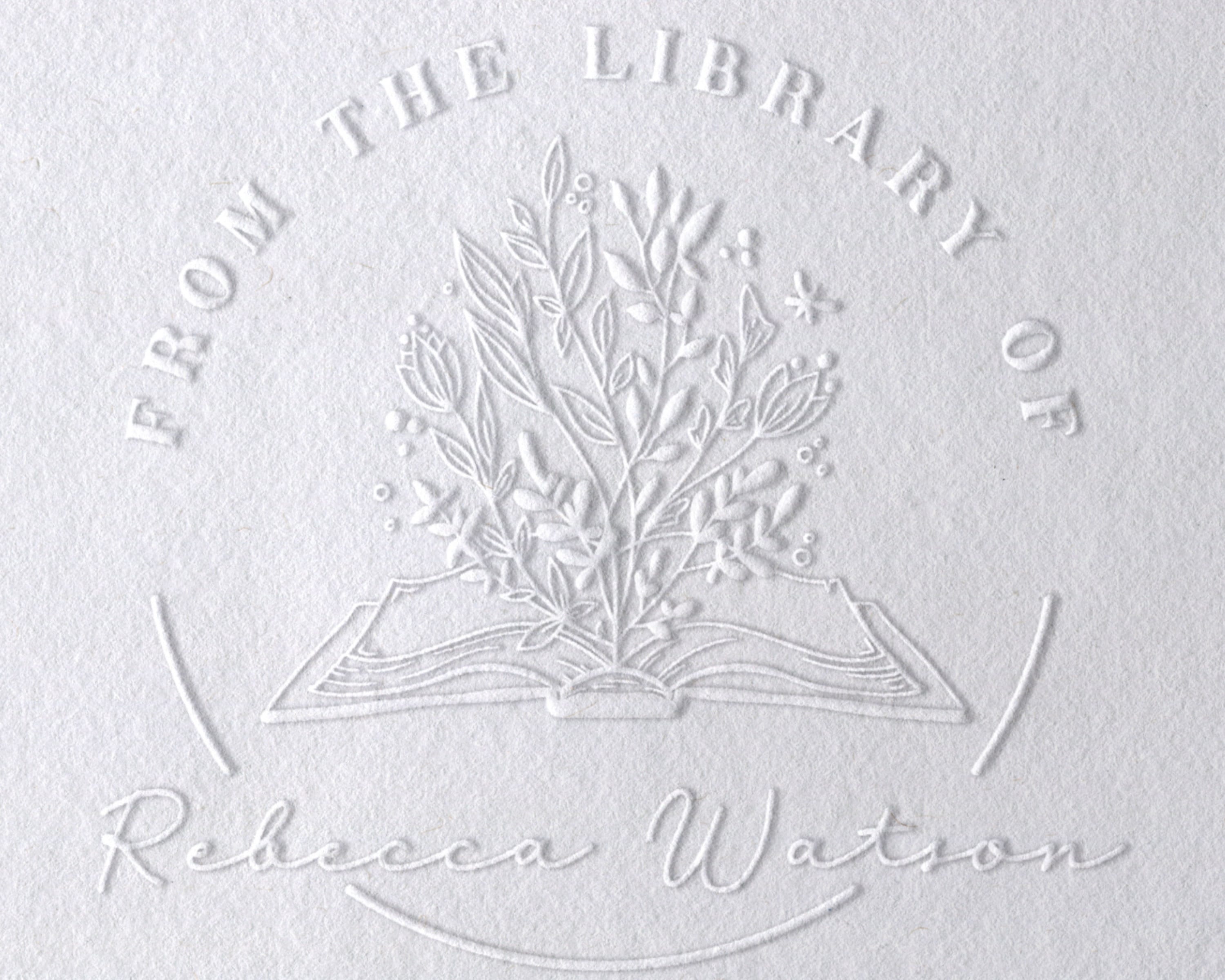 MÁS VENDIDO - Grabador en relieve personalizado de la Biblioteca de Libros. Pertenece a Ex Libris. Regalo para amantes de los libros. 1 5/8"