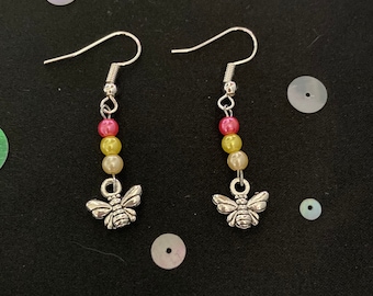 Pendientes de abeja con cuentas amarillas, estilo vintage, pequeño regalo con dijes de abeja, joyería plateada de abeja