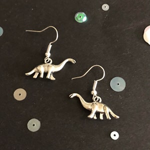 Brincos de dinossauro de prata, brincos de pingente estilo vintage, joias de dinossauro