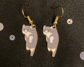 Grey & White Cat Earrings, Vintage Style Dangly Earrings with Cat Charms, Cat Jewelry, Grey Cat