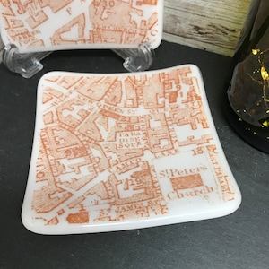 Assiettes de Service Carte Sheffield dessinées à la main, années 1860, faites main en verre, Set de 2