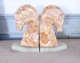 Sujetalibros vintage con cabeza de caballo de ónix: par escultórico de mediados de siglo