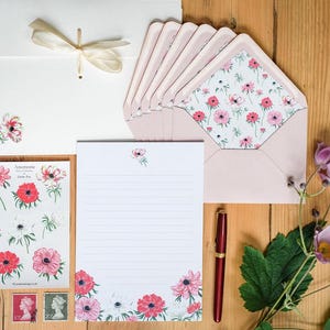 Juego de papel para escribir cartas con pegatinas / Juego de papel para escribir cartas con motivos florales / Papel rayado para escribir / Diseño de Linda Fox / Flores / Regalo para el Día de la Madre