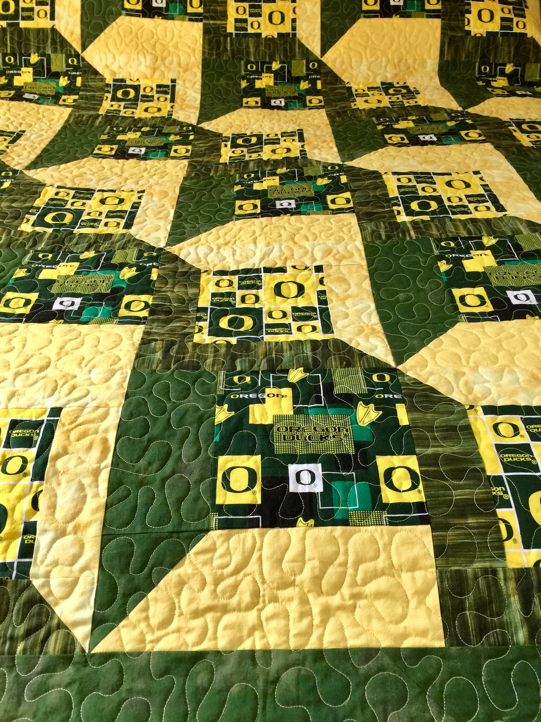 Quilt Handmade Oregon Ducks