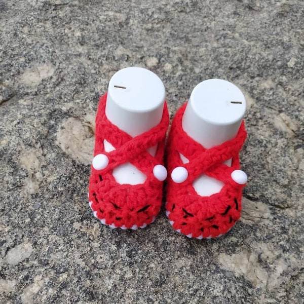 CROCHET PATTERN PDF -Crochet Cross Strap Baby Shoes -Crochet Crisscross Girl Shoes - Easy Crochet Baby Booties Pattern - Baby Girl Shoe