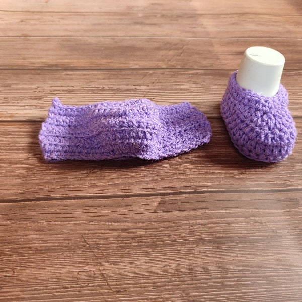 CROCHET PATTERN PDF - Crochet Baby Girl shoes worked flat - Crochet Infant Slippers - Crochet Beginner Baby Slipper Pattern - Multiple sizes