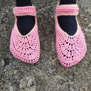 CROCHET PATTERN Women Slippers Pattern For Women Fast and Easy Adult Booties Pattern Adult Slippers crochet pattern Adult Booties image 6