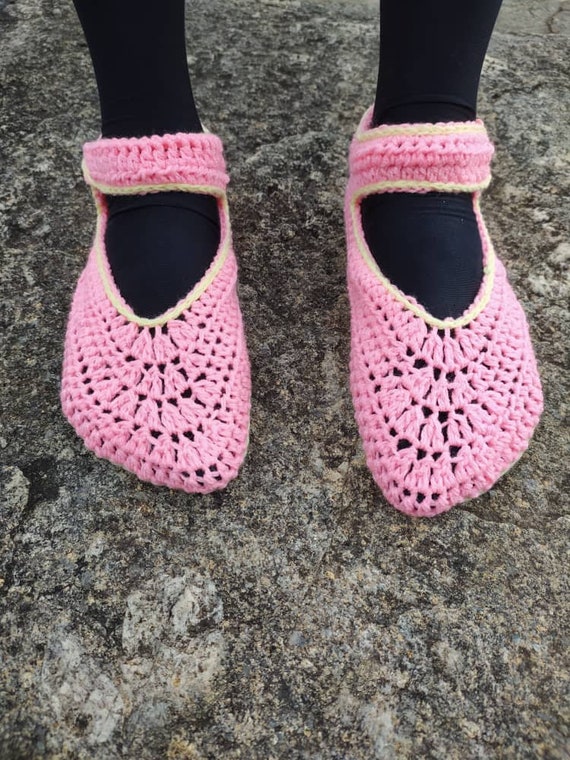 PATRÓN DE CROCHET Patrón de pantuflas para mujer Patrón de patucos para  adultos rápido y fácil Patrón de pantuflas para adultos a crochet Patucos  para adultos -  España