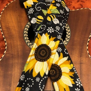Sunflowers and Bees Ukulele Strap Ukulele Ukelele strap Ukelele Ukulele case handmade ukulele Vegan Ukulele Gurt Banjolele