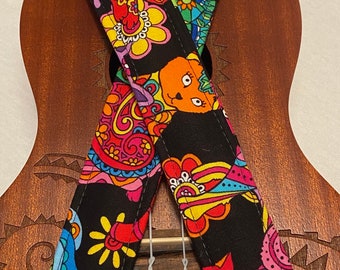 Correia para ukulele acolchoada com estampa de gatos psicodélicos, feita à mão em algodão, ajustável de 30 a 51 polegadas.