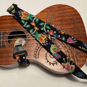 Floral Ukulele J-Hook Strap Ukulele Strap Ukulele Ukelele strap Ukelele Ukulele case handmade ukulele Ukulele Gurt ukulele hands free