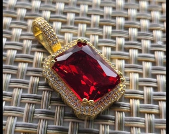 18K Vergoldete Rudy CZ Diamant Anhänger Halskette mit Edelstahl 61cm Kette