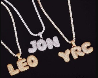 Gefrorener benutzerdefinierter Name, Satz oder Wort CZ Messinganhänger mit 24 "Seilkette