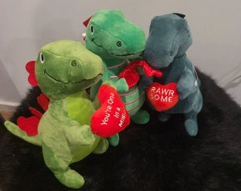 Dinosaur Dog Toys, Love Dinosaur Dogs Toy, Valentine's Day Dog Toy, Dog Plush Toy, Squeaky Toy