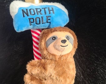 Christmas Slot Dog Toy, North Pole Slot Dog Toys, Plush Dog Toy