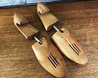 Vintage Cedar Wood Shoe Trees Form Size 7