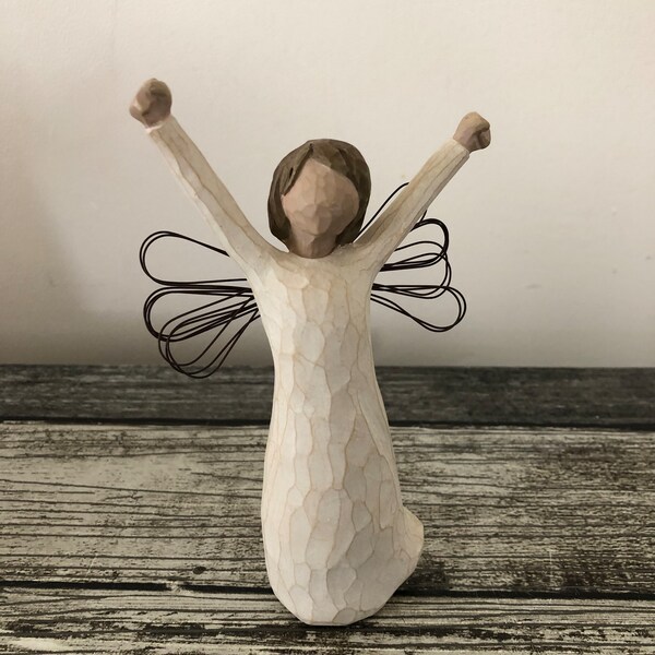 Year 2000 Willow Tree Angel of Courage Figurine