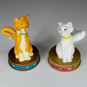 Thomas O&#39;Malley Duchess Figurines Aristocats Disney&#39;s 100 Years of Magic Celebration McDonald&#39;s Happy Meal Toys Cake Topper