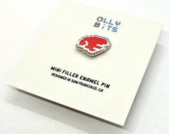 Mini pin de esmalte de relleno de ala roja *derecha* (chapado en plata) de Chibi Pixel Wing (0,5")