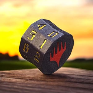 MTG Premium Life Counter per Magic the Gathering - Viola scuro con numeri dorati, da 99 a 0