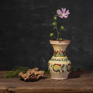 704 6 1/2-inch terracotta vase, Terracotta plant vase, Ukrainian handmade clay vase, Antique Ukrainian clay vessel, Vintage terracotta gift