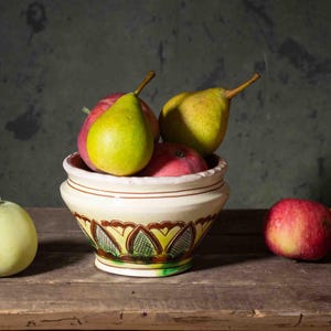 711 Antique Ukrainian Traditional bowl, Ancient painted ceramics, Boho rustic ceramic vase, Ukrainian clay bowl, Ethnic kitchen pottery