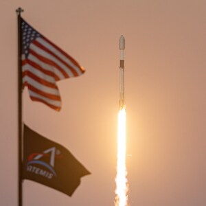 SpaceX Launch Photo Print, Falcon 9 Poster Print, Sunset Photo, American Flag, NASA Artemis 1, SpaceX Rocket Launch, Elon Musk, Florida