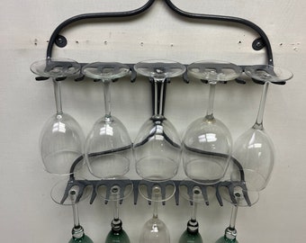 Garden rake wine glass rack
