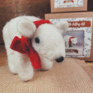 Polar Bear - Needle Felting Kit