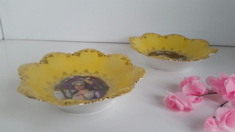 Vintage Pair of Yellow Porcelain Trinket Dishes Keys Dish Decorative Dish