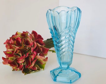 Art Deco Aqua Blue Glass Vase, Davidson Chevron Pattern, 1930s