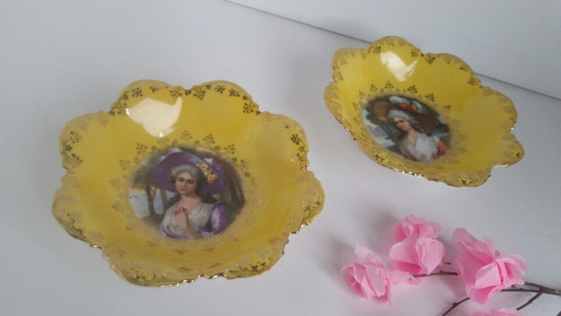 Vintage Pair of Yellow Porcelain Trinket Dishes Keys Dish Decorative Dish