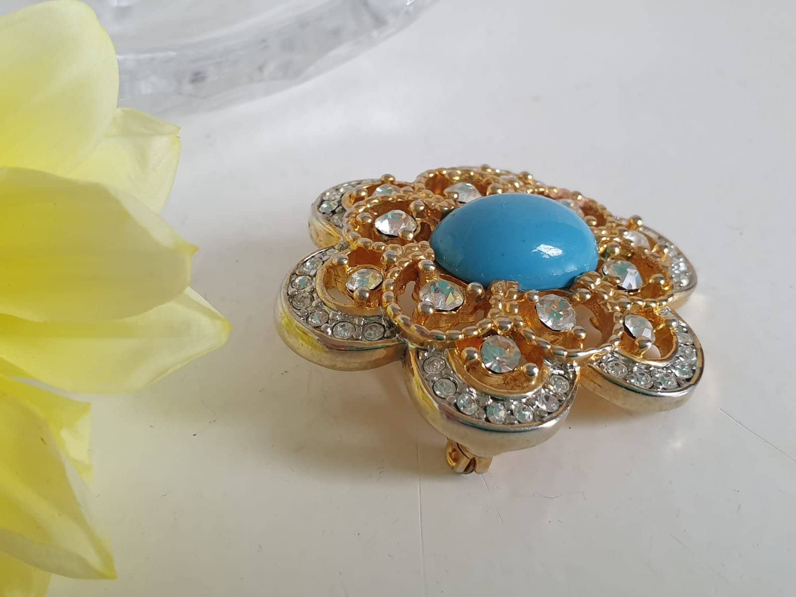Broche Ancienne Swarovski - Cristal Turquoise Et Métal Doré - Occasion