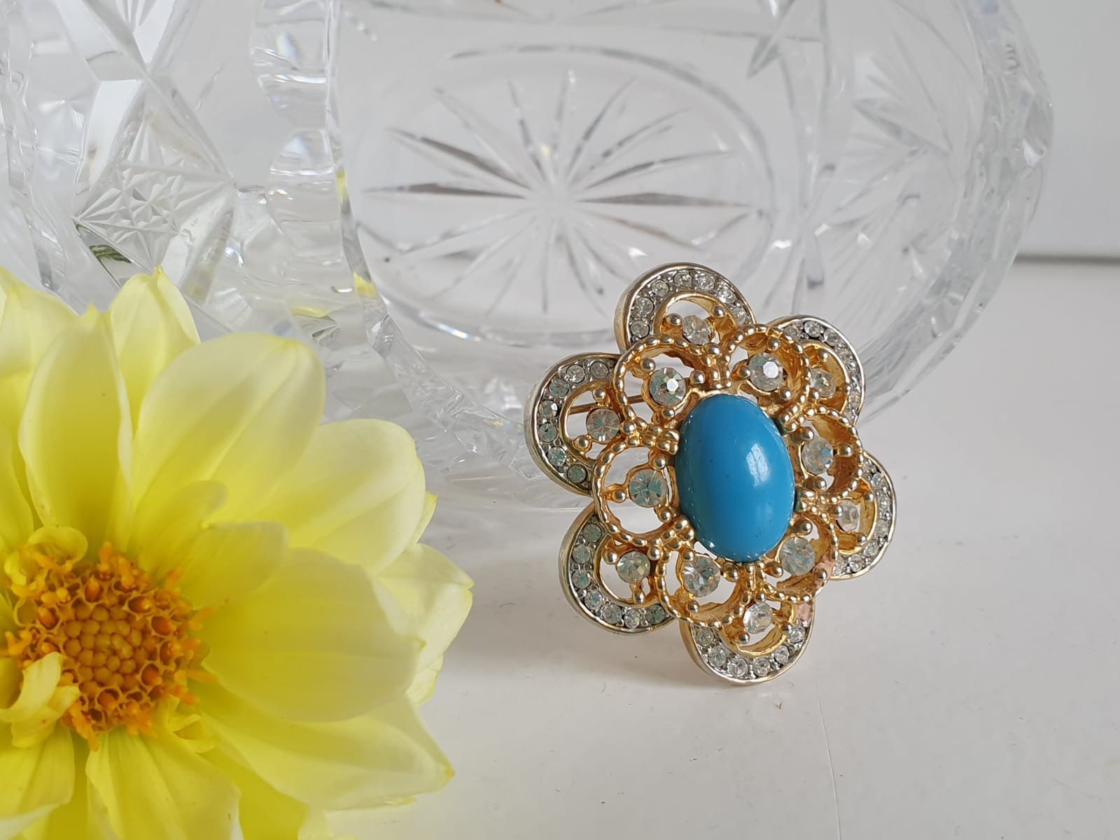 2 Grosses Broches Anciennes Du XIXe Siècle - Métal Doré Avec Strass Et Turquoises, Occasion, Pièces De Collection Vintage !