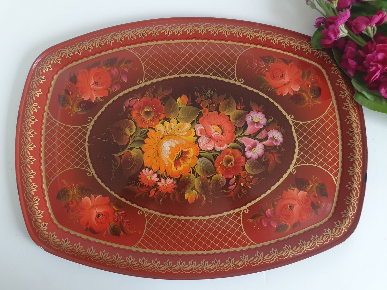 Vintage Metal tole Floral