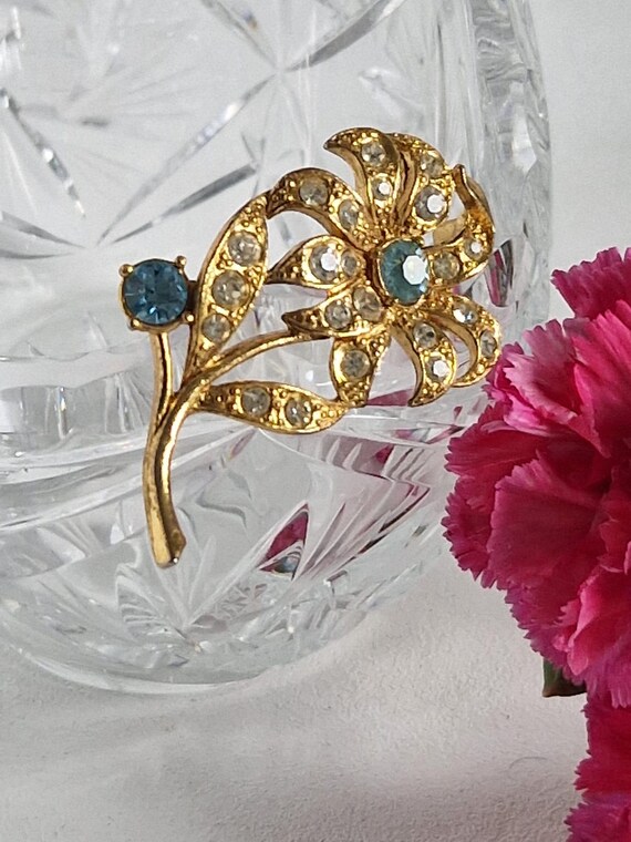 Broche Fantaisie Novitex Gerbe Dorée Avec Fleurs En Strass - Métal Doré - Occasion Très Bon état