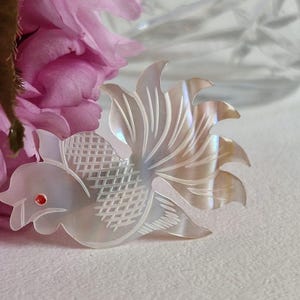 Vintage Mother Of Pearl Fish Brooch