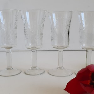 Retro Etched Leaf Liqueur, Sherry Glasses x4, Vintage Liqueur Glasses, Aperitif Glasses