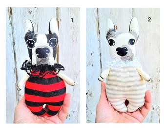 1960年代のヴィンテージブルドッグぬいぐるみ：キッチュなビニール製犬
