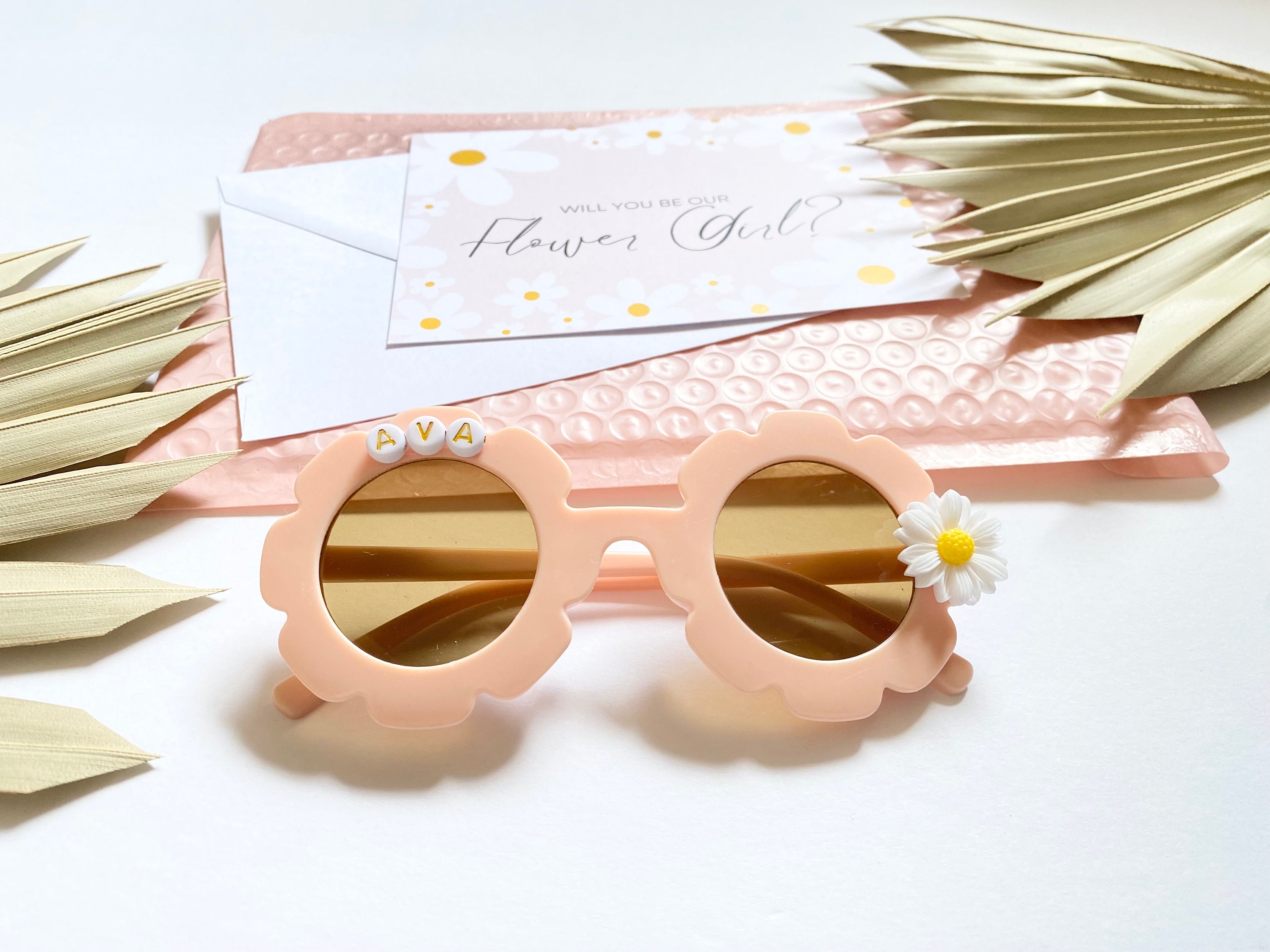 Boho Daisy 60s Vibe Retro Sunnies Sunglasses Personalized Flower Girl Sunglasses: Boho Retro Daisy  main image 2