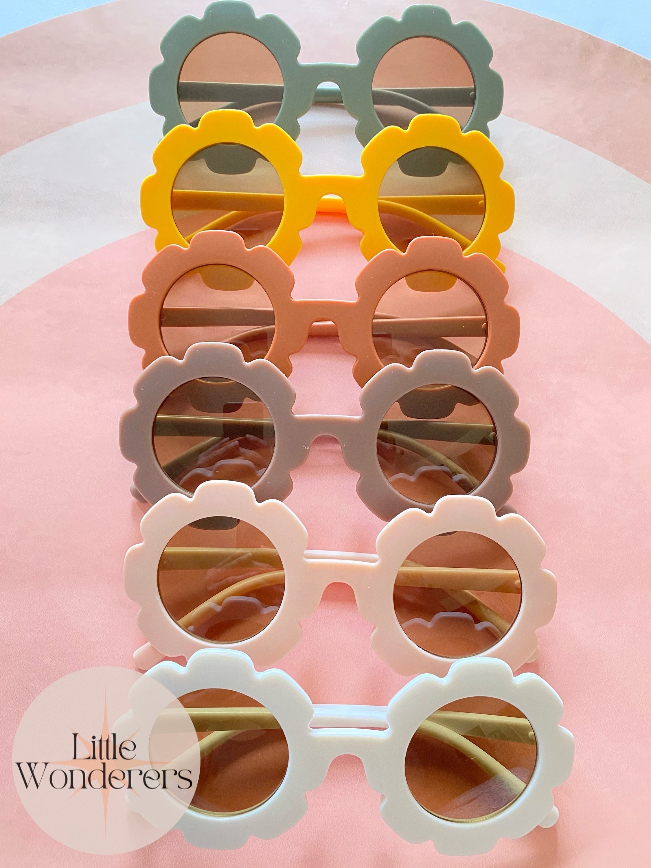 COPY - Boho Daisy 60s Vibe Retro Sunnies Sunglasses Daisy Womens Sunglasses – Vintage-Inspired, Bold Frames | I-SEA main image 2
