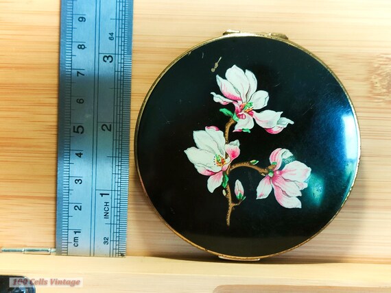 Vintage Pink Lady Black & Gold Floral Compact powder Mirror-foldable comb setNWT Amazon.com: Blulu 16 Pcs Compact Mirrors for Purse Bulk  main image 4