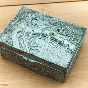 Chinese/Asian Embossed Silver Tone-8cm-Vintage Trinket/Pill/Jewellery Box image 1