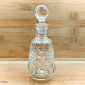 Crystal/glass small decanter-17cm-Vintage Collectable Perfume/Scent Bottle-u, empty perfume bottle, empty glass bottle