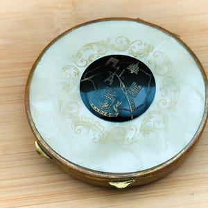 Rare Miref Paris Landmarks Souvenir-Vintage Ladies Powder Compact-1ma, compact mirror, vintage compact, handheld mirror, vintage vanity