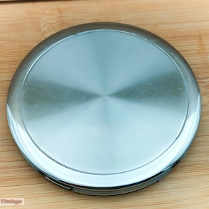 Cleff Minimalist Silver Tone-Vintage Make Up/Powder Compact-1bl, compact mirror, vintage compact, handheld mirror, vintage vanity